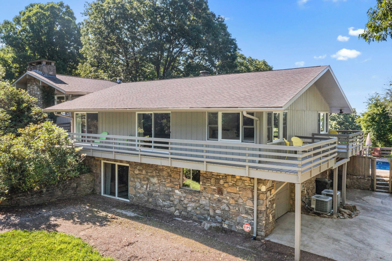 Exterior & Views 2, Asher by Avantstay Mountain Escape + Pool/spa, Buncombe