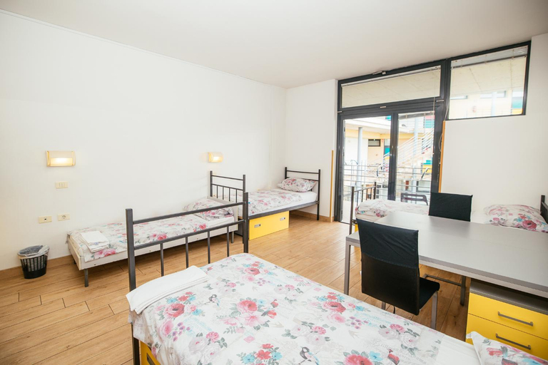 Bedroom 2, Motel Port, Koper