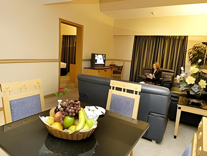Dining Room 1