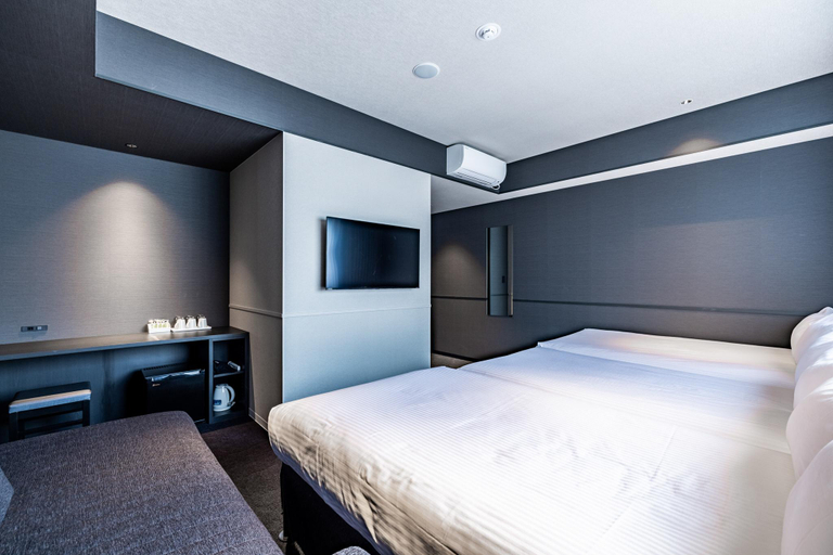 Bedroom 23
