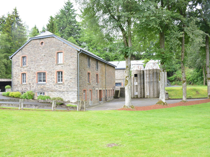 Vintage Farmhouse with Garden, Roofed Terrace, BBQ, Luxembourg