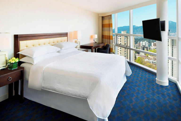 Bedroom 3, Sheraton Vancouver Wall Centre, Greater Vancouver