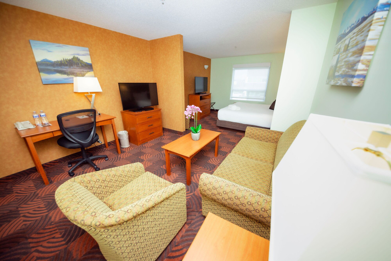 Bedroom 4, Service Plus Inns and Suites Calgary, Division No. 6
