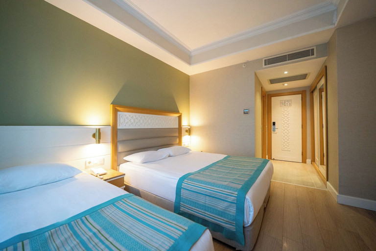 Bedroom 2, Karmir Resort & Spa - Ultra All Inclusive, Kemer