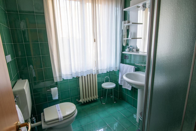 Bathroom 5