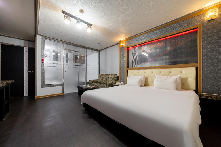 Bedroom 2, Sacheon CF, Sacheon