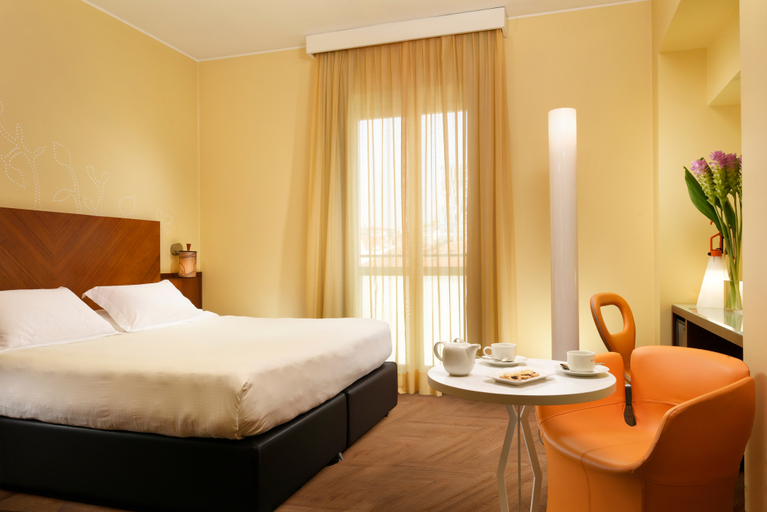 Bedroom 12