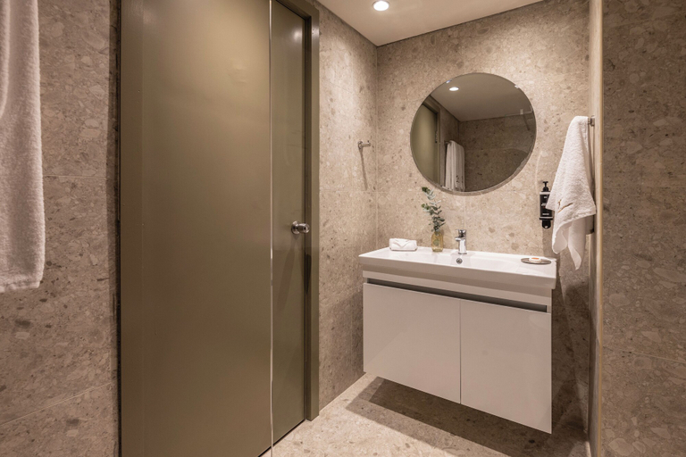 Bathroom 5, Cali Resort & Spa by Louis Hotels