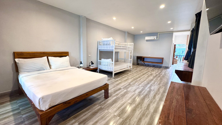 Bedroom 10
