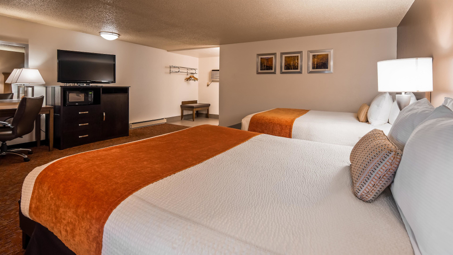 Bedroom 3, Best Western Paradise Inn, Beaverhead