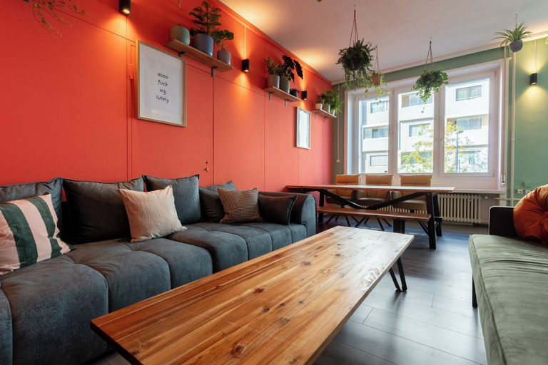 Mue Cubes - Capsule Hotel, Basel