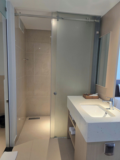 Bathroom 4, Condotel Cam Ranh Beach Resort, Cam Lâm