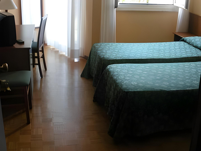 Bedroom 13