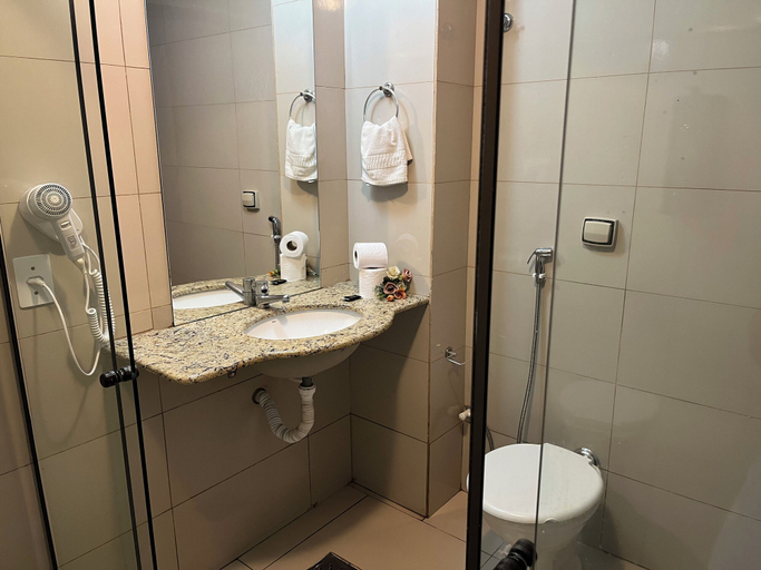 Bathroom 4, Econotel by Bsb Inn, Brasília