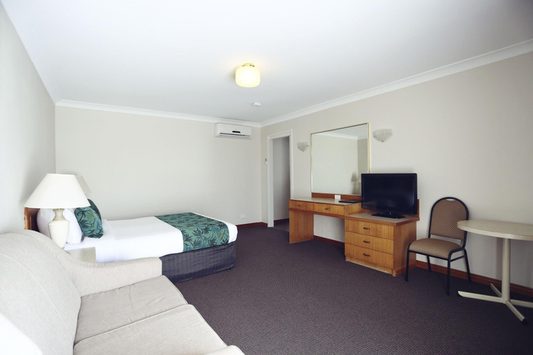 Bedroom 5