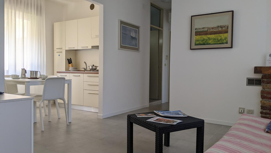 Others 5, Villa Tre Pini, Udine