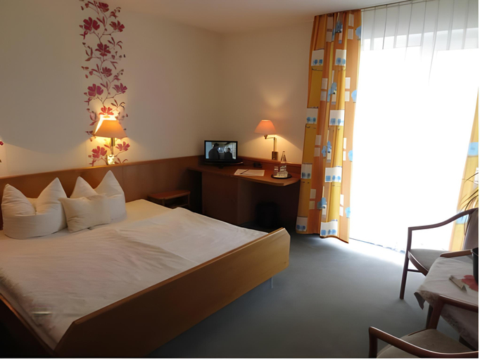 Bedroom 15