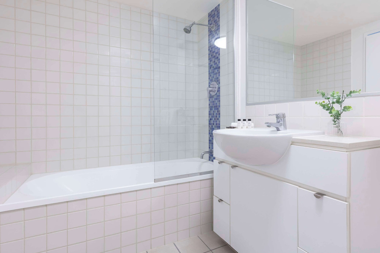 Bathroom 13