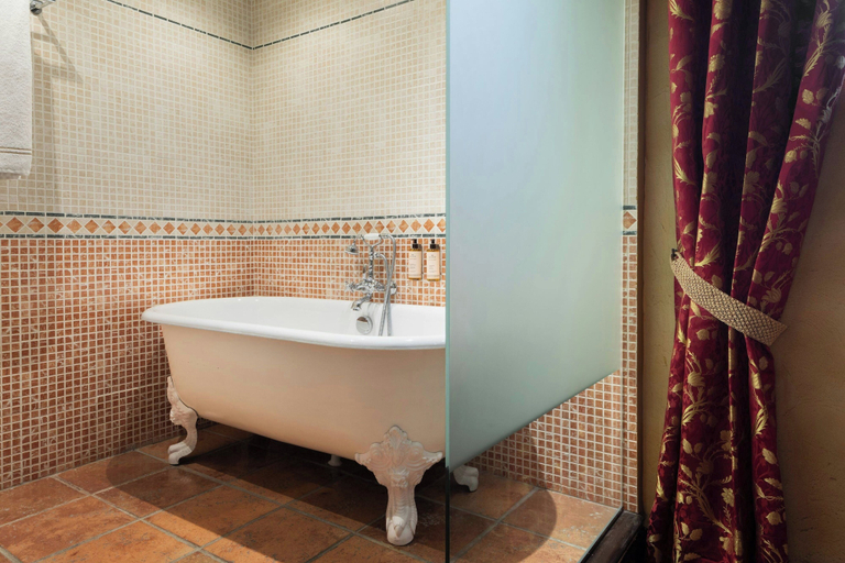 Bathroom 5, Hotel Palacio de Santa Paula, Autograph Collection, Granada