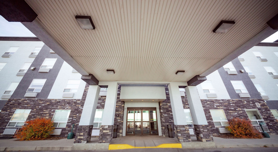 Exterior & Views 2, Service Plus Inns and Suites Calgary, Division No. 6