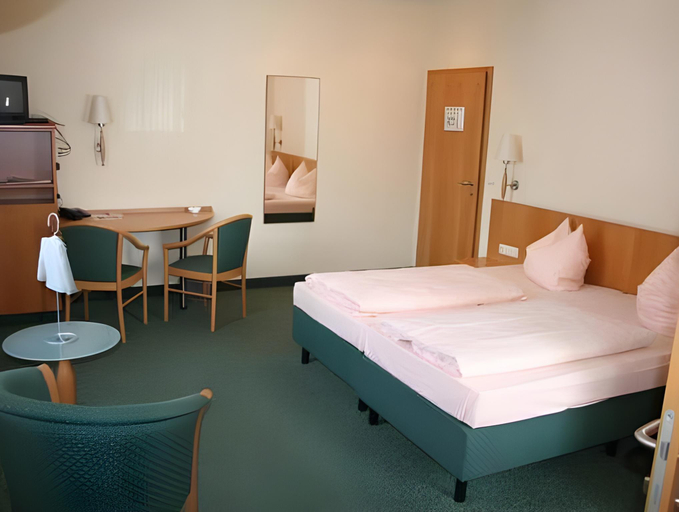 Bedroom 30