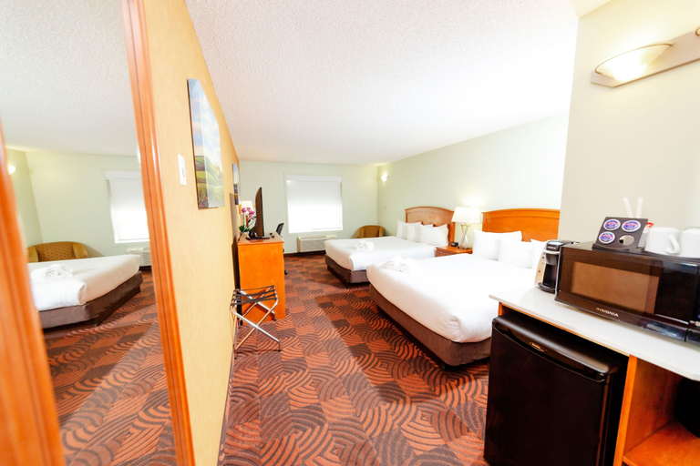 Bedroom 4, Service Plus Inns and Suites Calgary, Division No. 6