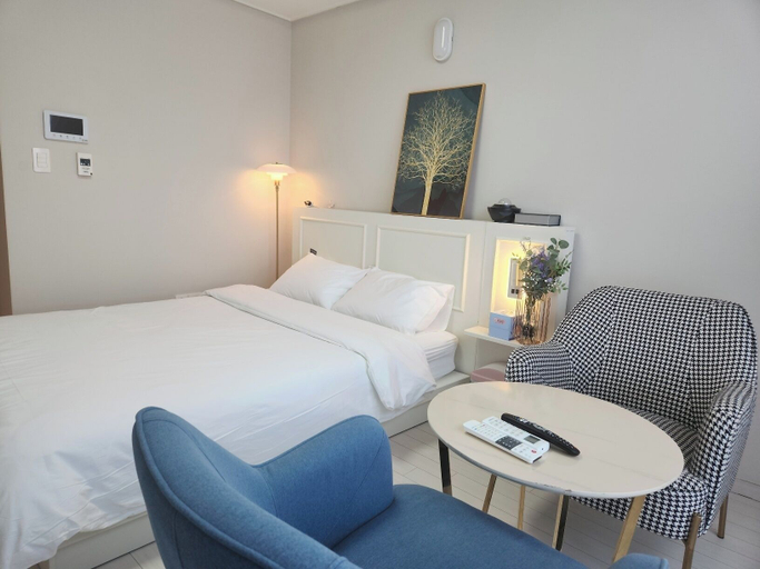 Bedroom 14