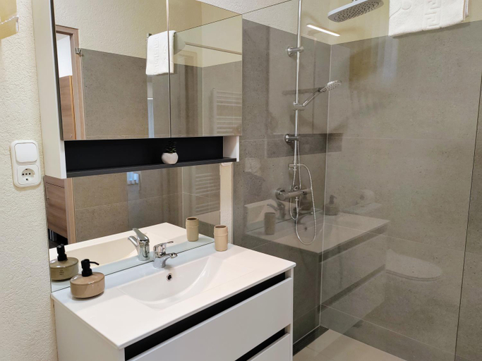 Bathroom 3, Heviz,Dr Strecker Villa, Hévíz/Keszthely