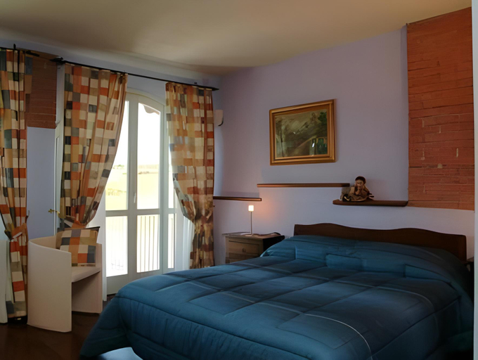 Bedroom 8