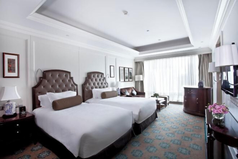 Bedroom 13