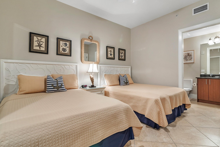 Bedroom 2, Turquoise D1703, Baldwin