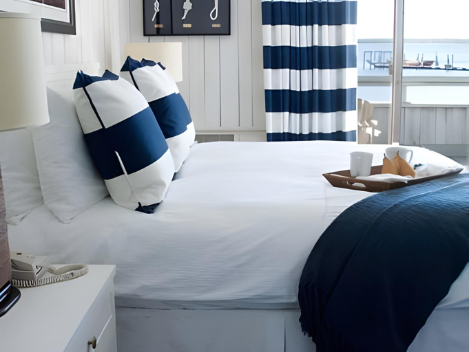 Bedroom 12