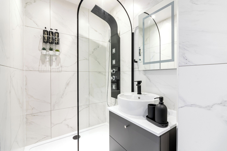 Bathroom 4, LONDONERS│Marylebone Serviced Apartments, London
