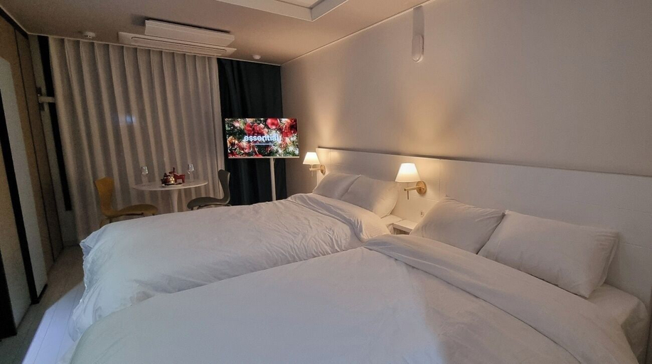 Bedroom 7