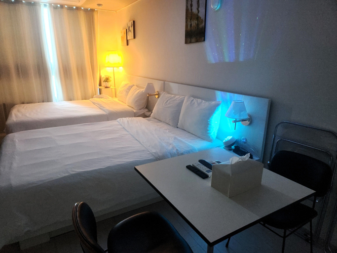 Bedroom 8