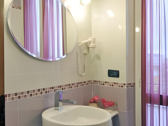 Bathroom 10