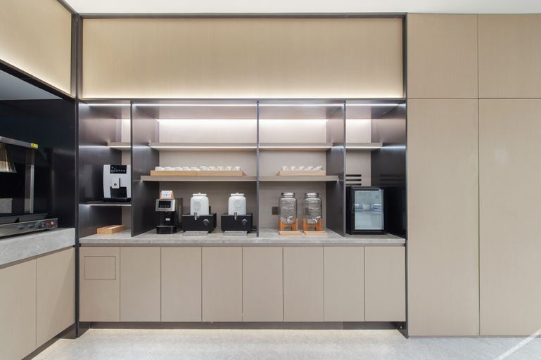 Food & Drinks 5, JI Hotel Panjin Bus Station, Panjin
