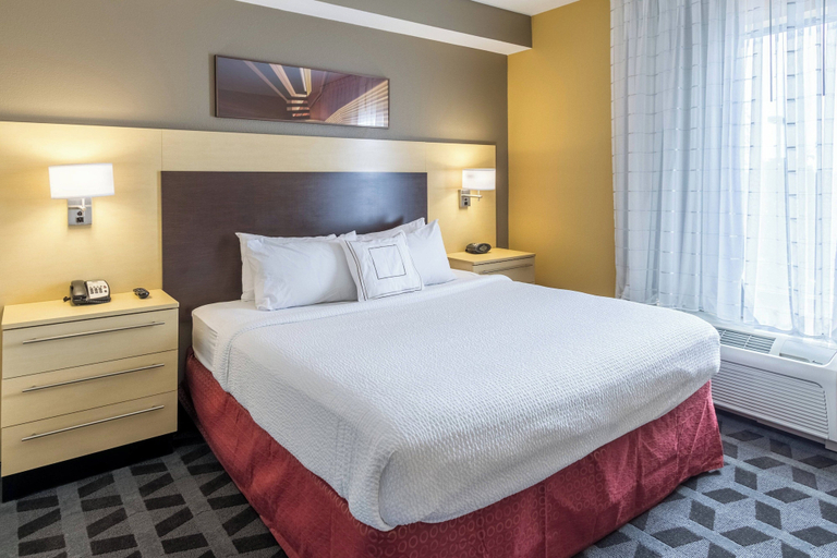 Bedroom 4, Marriott TownePlace Suites Dayton North, Montgomery