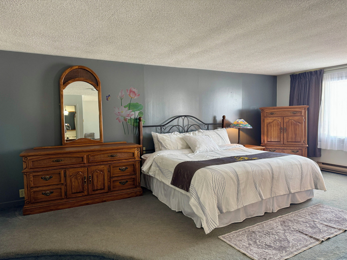 Bedroom 3, NEW AGE MOTEL INN, Yarmouth