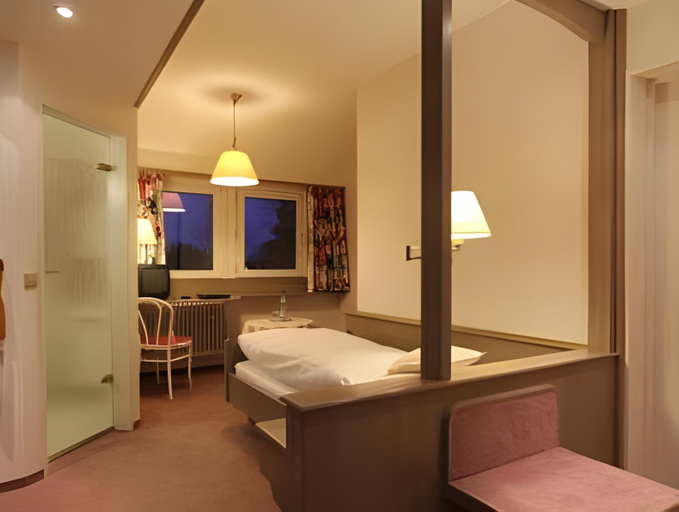 Bedroom 8