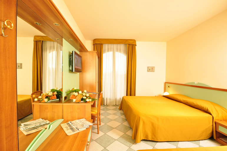 Bedroom 3, Hotel Villa Elena, Teramo