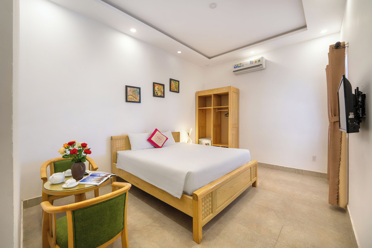 Bedroom 4, Yellow Daisy Villa, Da Nang