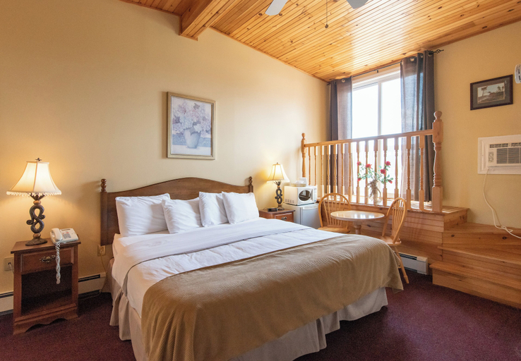 Bedroom 3, Canadas Best Value Inn & Suites Summerside, Prince