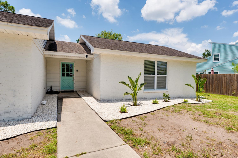 Others 3, Be A Nomad - 5 Bedroom Jacksonville Home Near Mayo Clinic - Sleeps 10, Duval