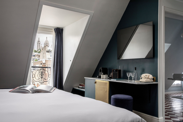 Bedroom 3, Grand Pigalle Experimental, Paris