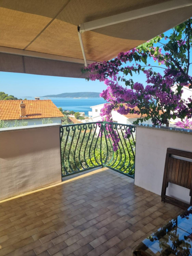 View 2, Summer rental house "Kava", Okrug