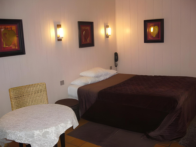 Bedroom 21