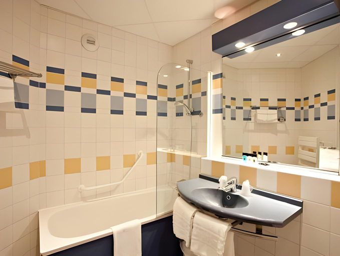 Bathroom 5