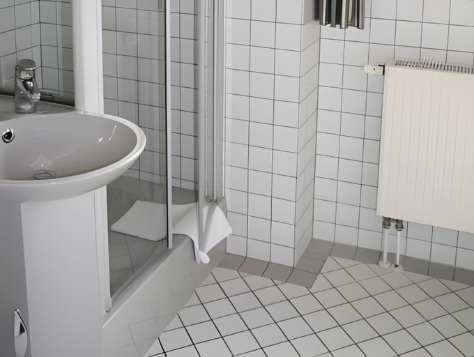 Bathroom 29