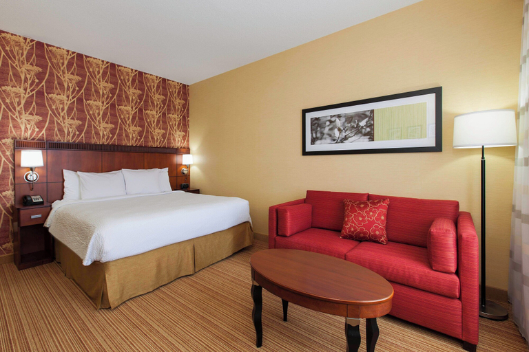 Bedroom 3, Courtyard by Marriott Chicago Schaumburg/Woodfield Mall, Cook